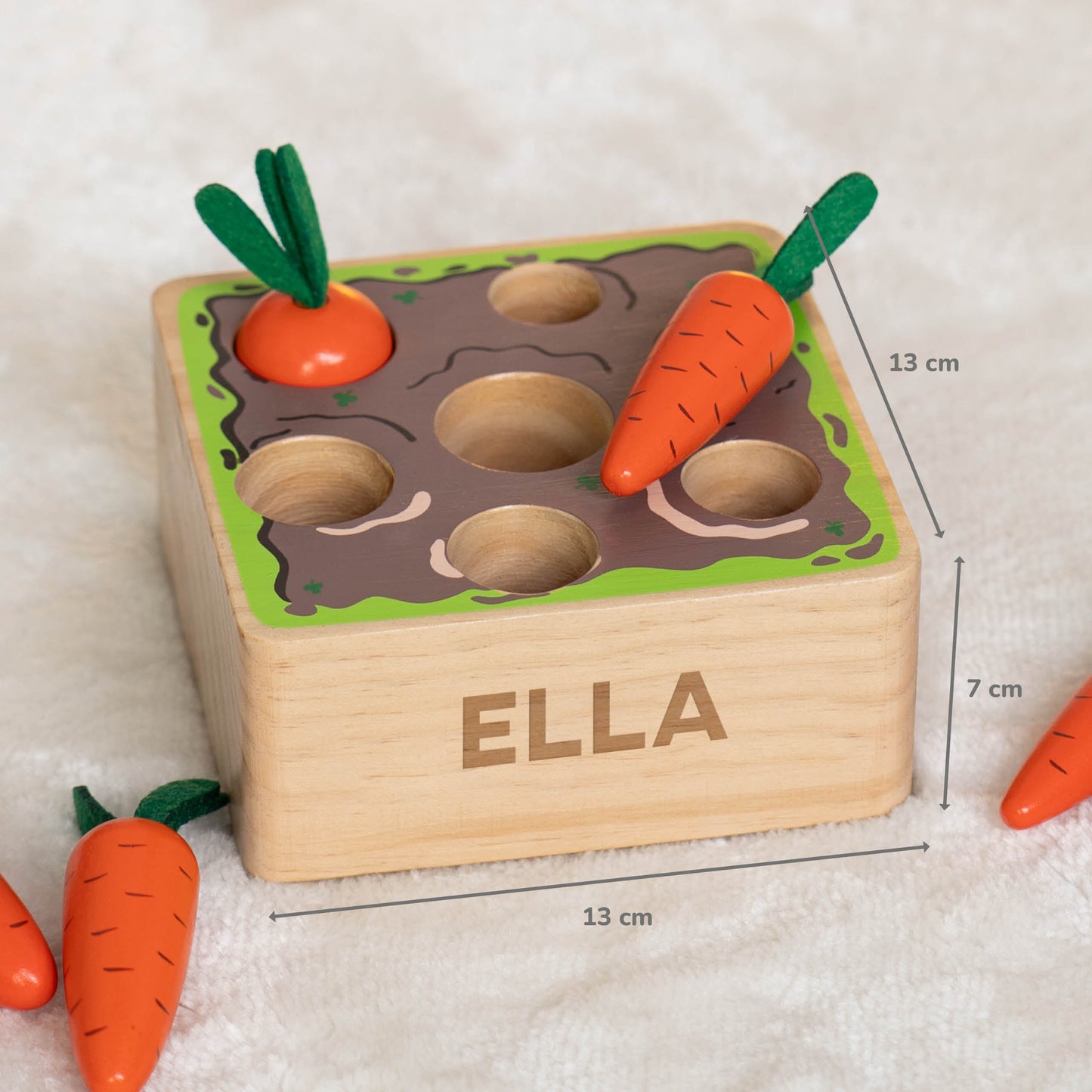 Steckspiel Möhre aus Holz mit Personalisierung