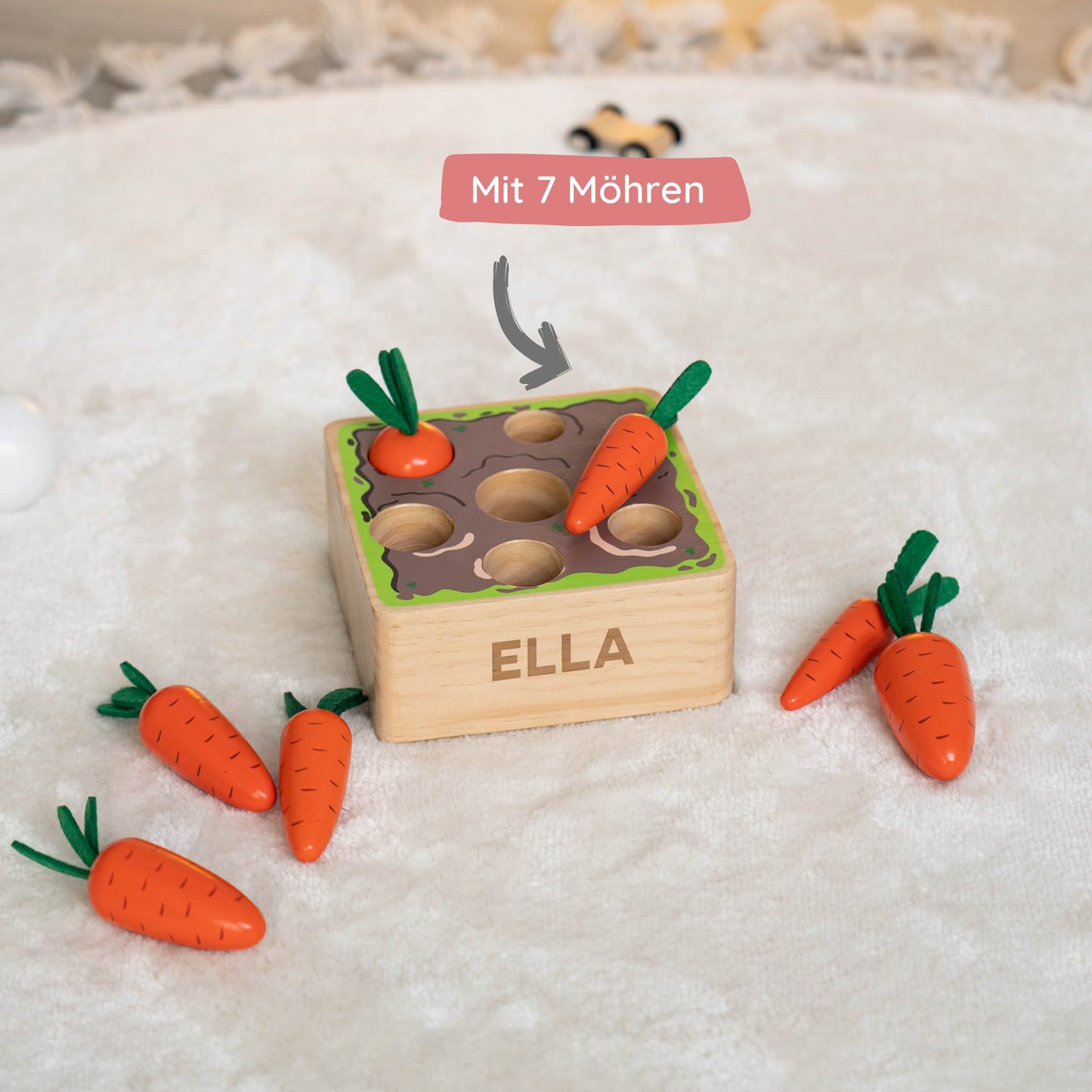 Steckspiel Möhre aus Holz mit Personalisierung