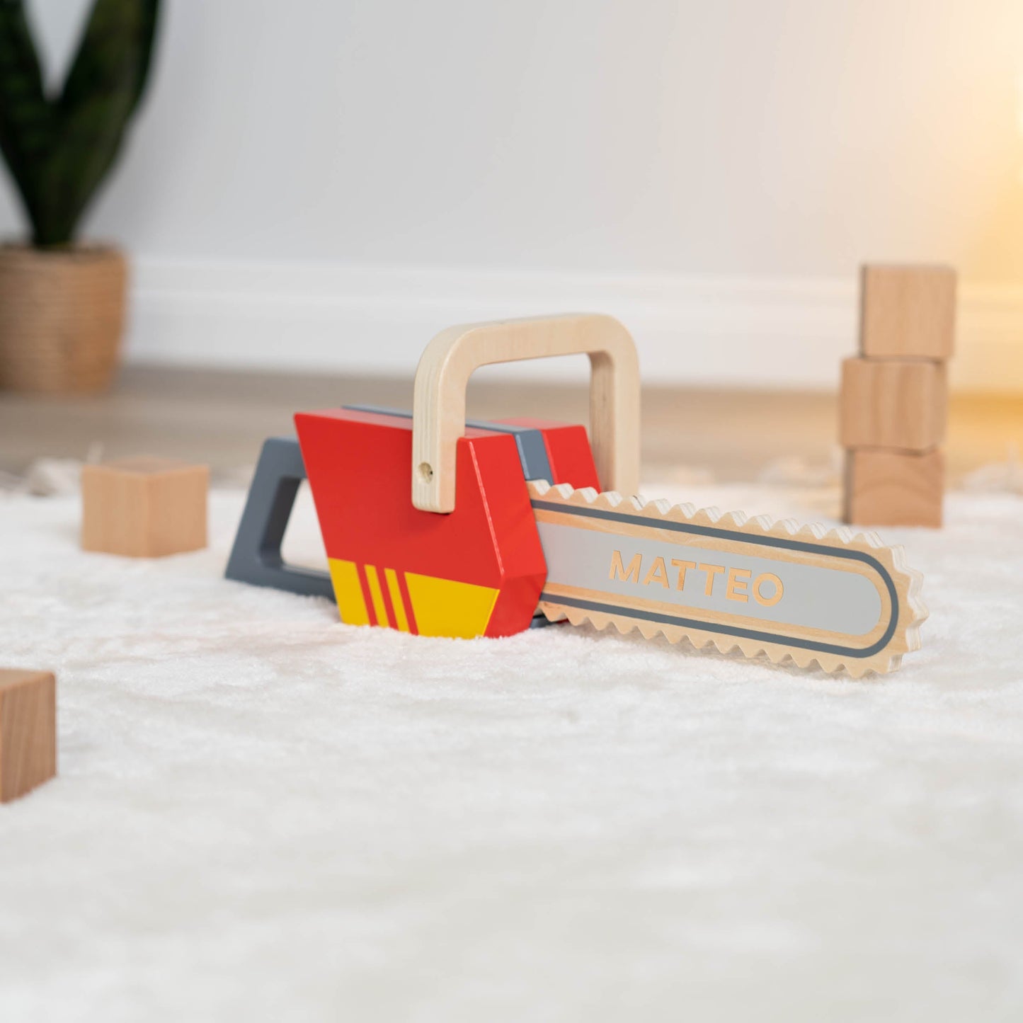 Kettensäge Spielzeug aus Holz personalisiert